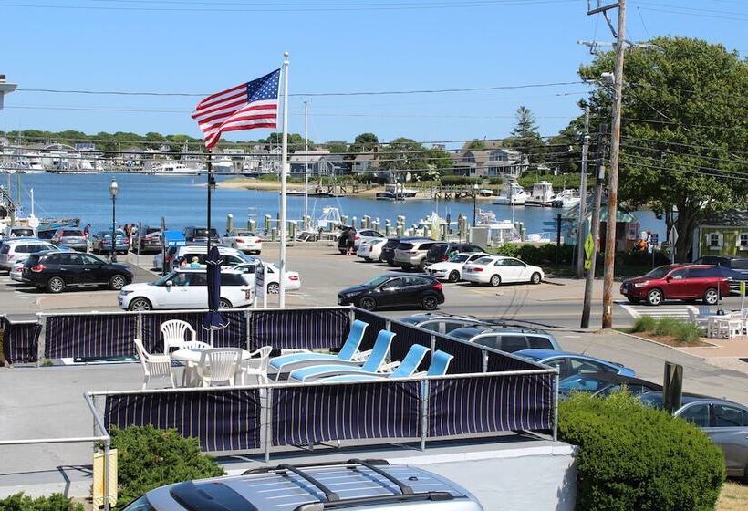 مُتل Ocean Street Inn On Hyannis Harbor