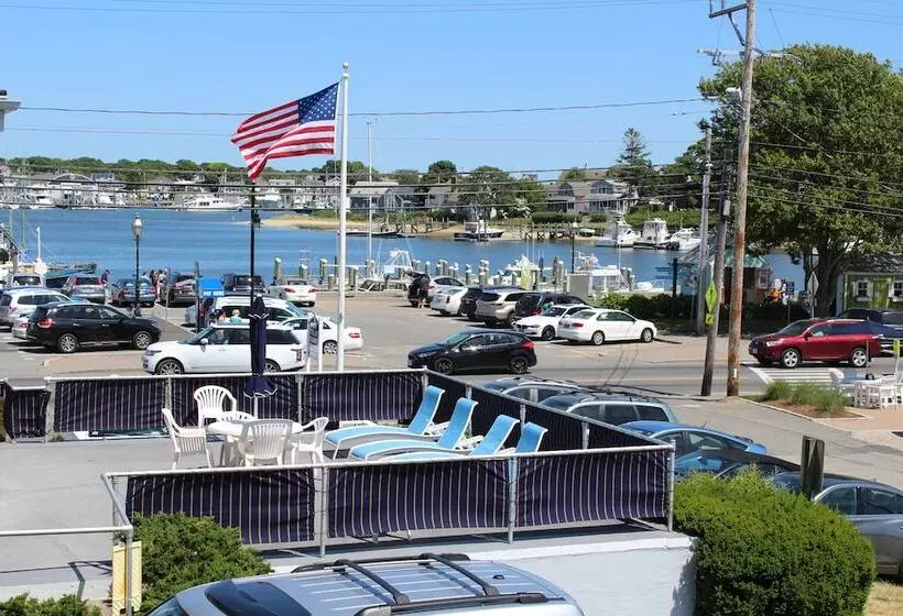 Мотель Ocean Street Inn On Hyannis Harbor