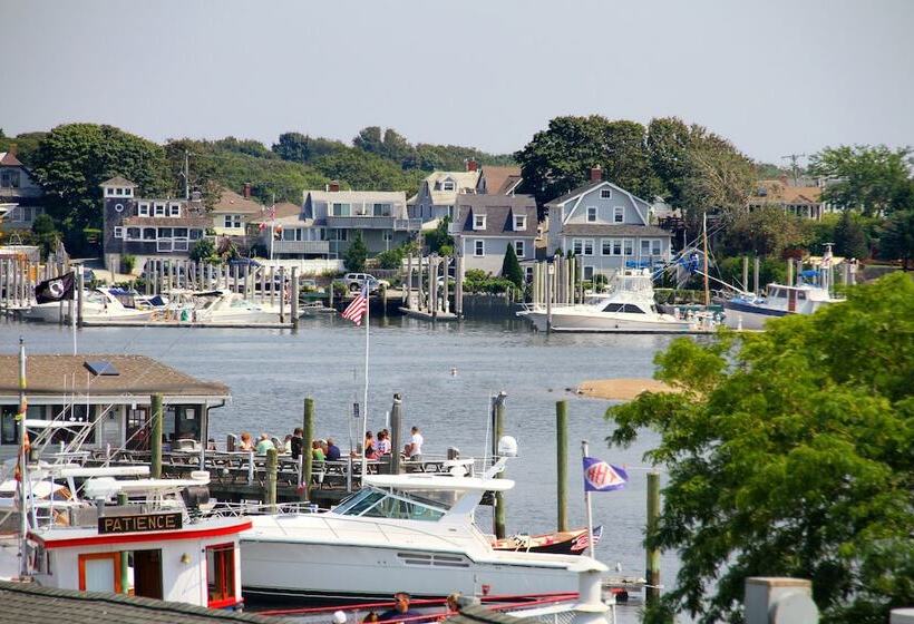 مُتل Ocean Street Inn On Hyannis Harbor