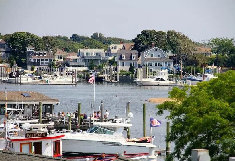 Мотель Ocean Street Inn On Hyannis Harbor