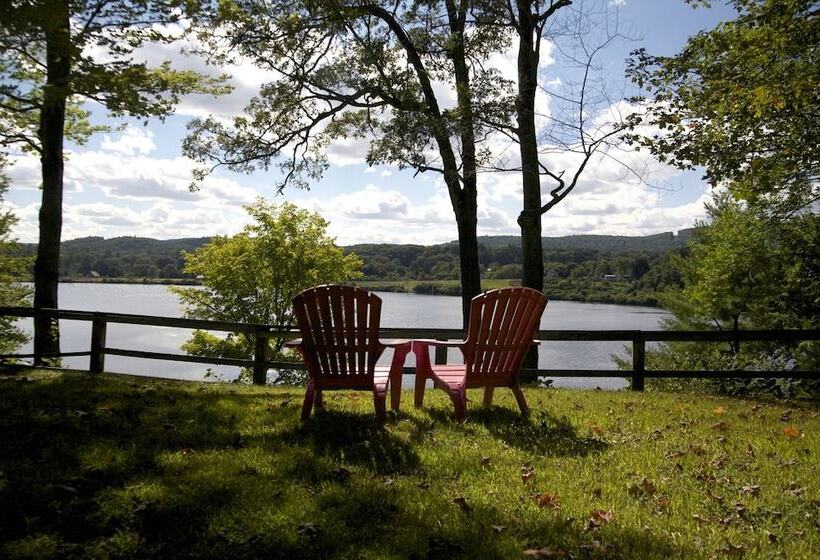 汽车旅馆  Sunset Motor Inn