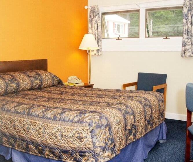 汽车旅馆  Sunset Motor Inn