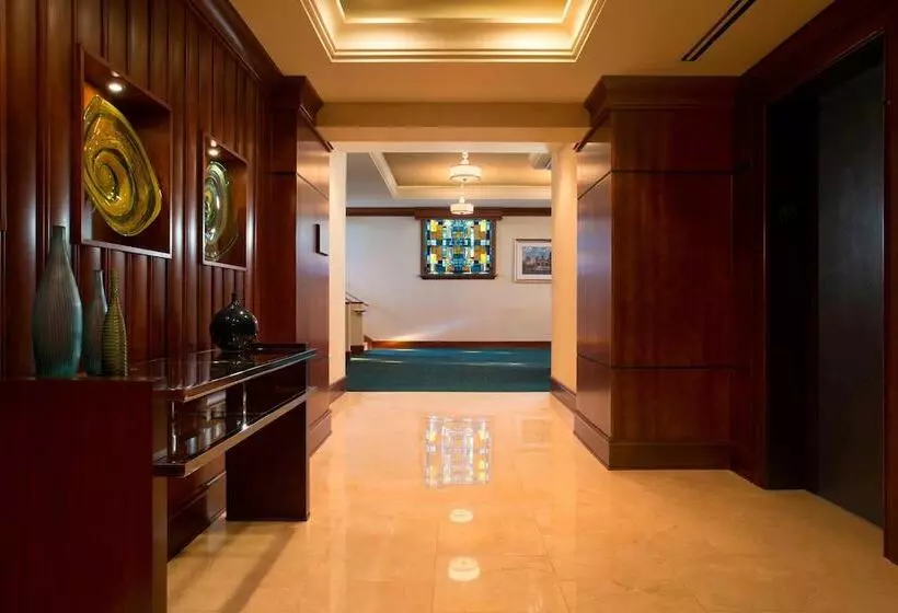 Residence Inn By Marriott Cincinnati Downtown/the Phelps