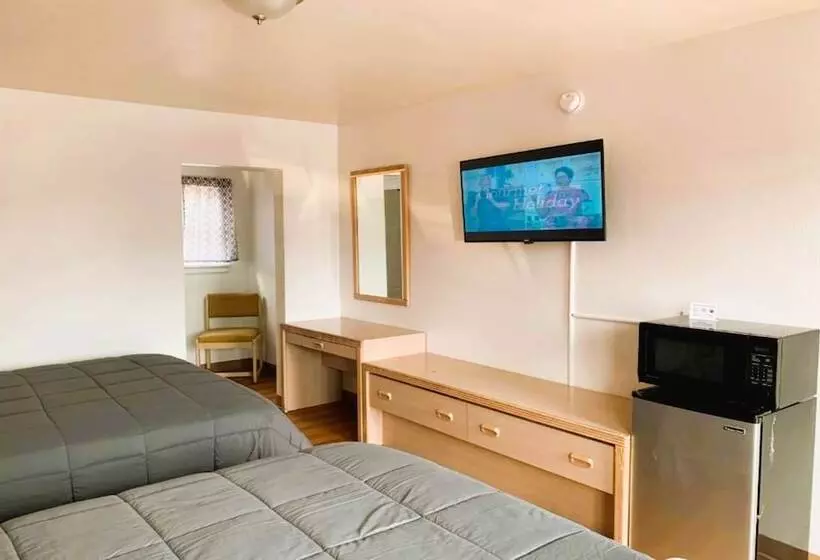 Royal Gateway Motel