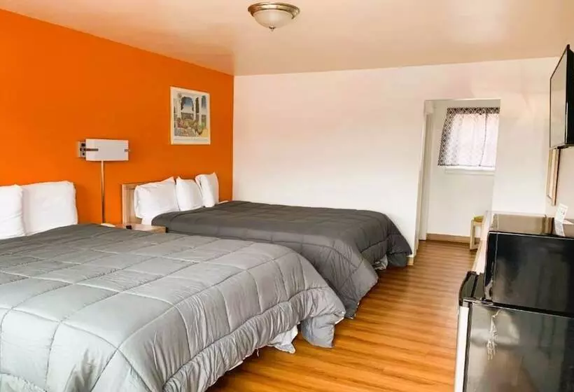 Royal Gateway Motel