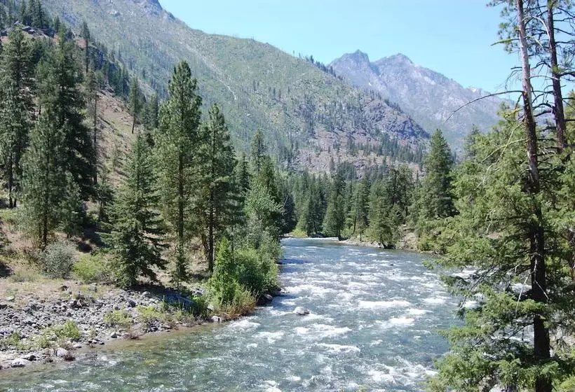 Sleeping Lady Mountain Resort