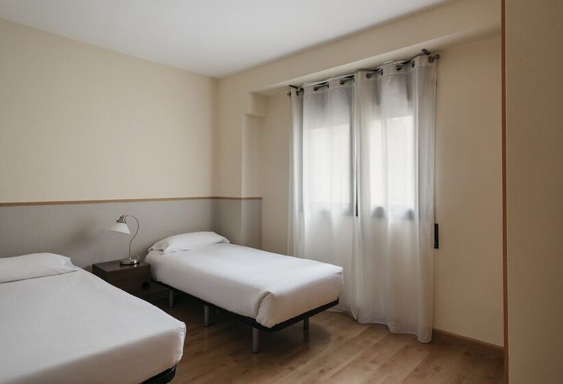 Barcelona Apartment Villarroel