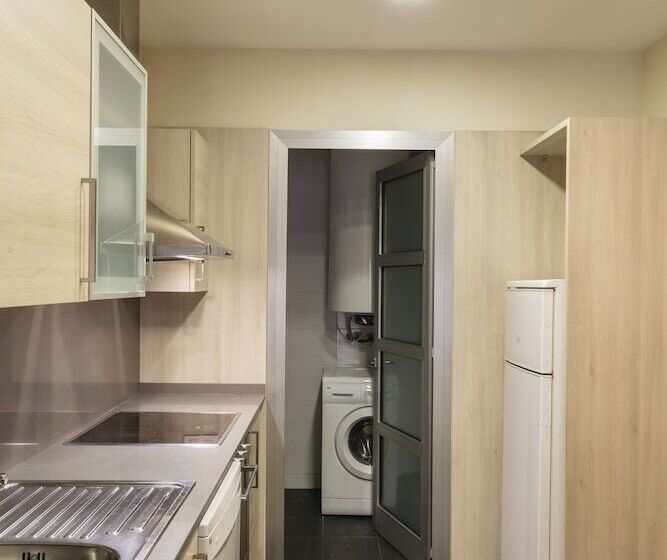 Barcelona Apartment Villarroel