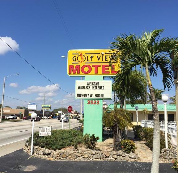 Golf View Motel