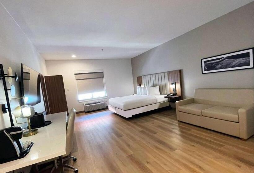 Отель Hawthorn Extended Stay By Wyndham Port Arthur