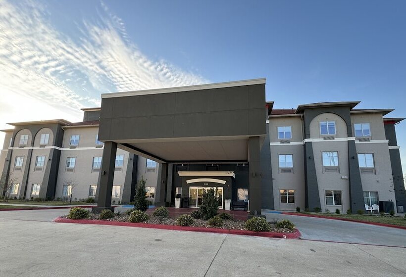 Отель Hawthorn Extended Stay By Wyndham Port Arthur