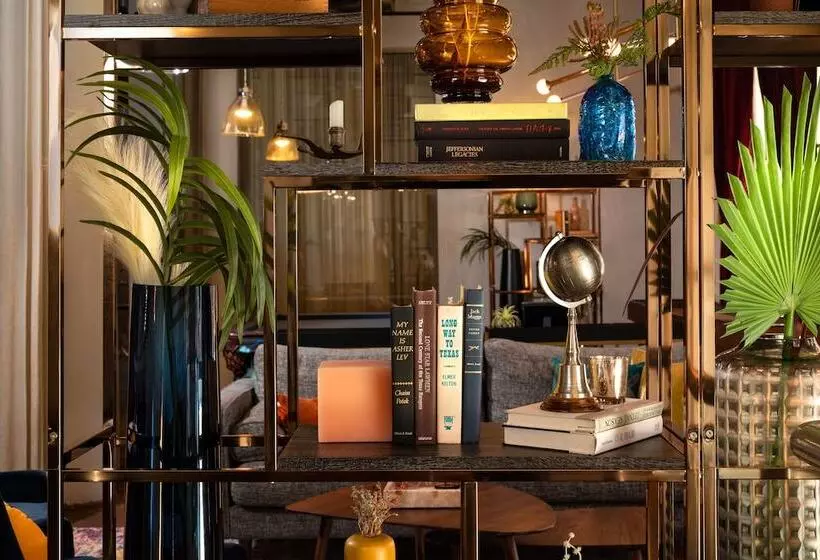 Canvas Hotel Dallas