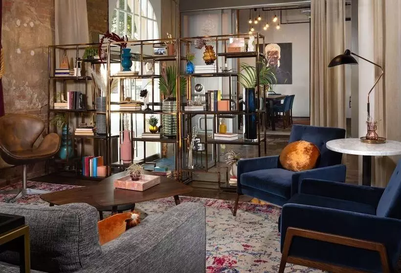 Canvas Hotel Dallas