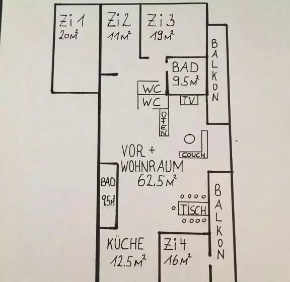 ホテル Das Zentrum