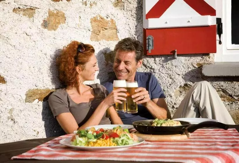 ホテル Das Zentrum