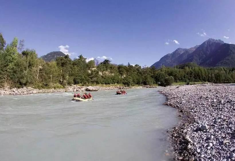 ホテル Das Zentrum