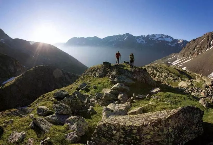 ホテル Das Zentrum