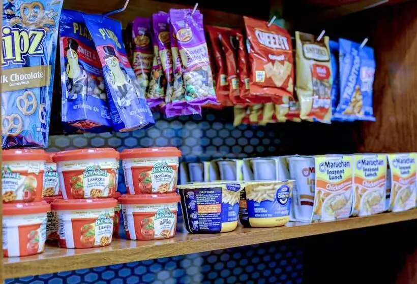 هتل Hampton Inn & Suites Harrisburg/north