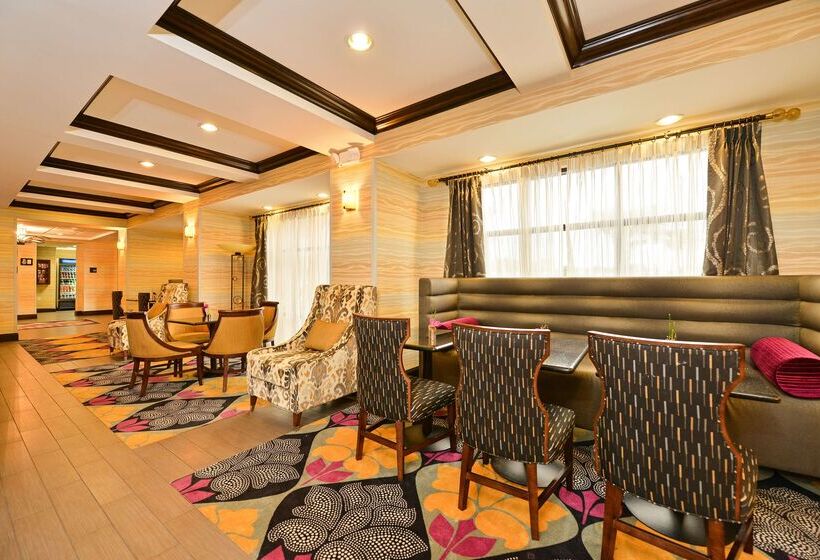 Отель Hampton Inn West Monroe