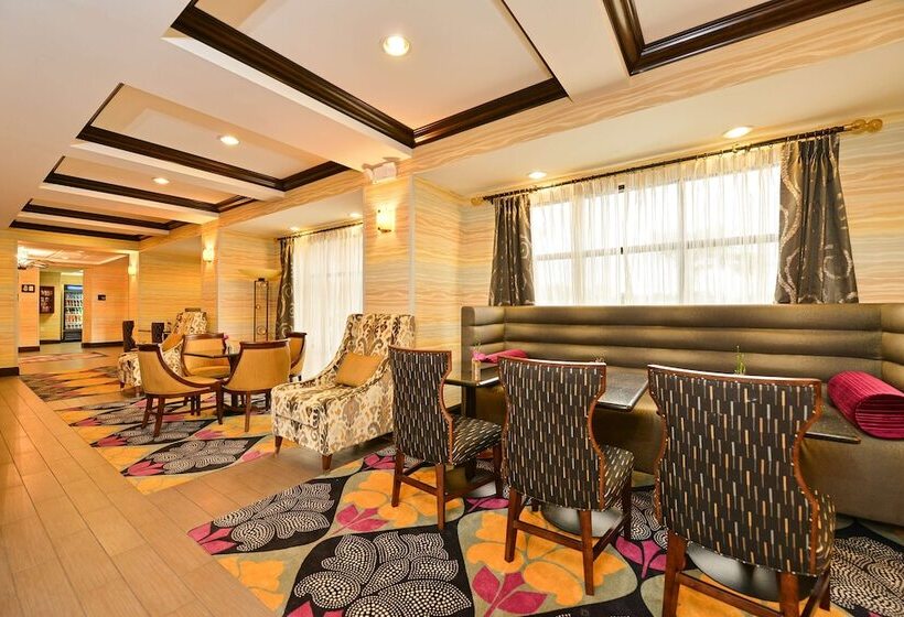 Отель Hampton Inn West Monroe