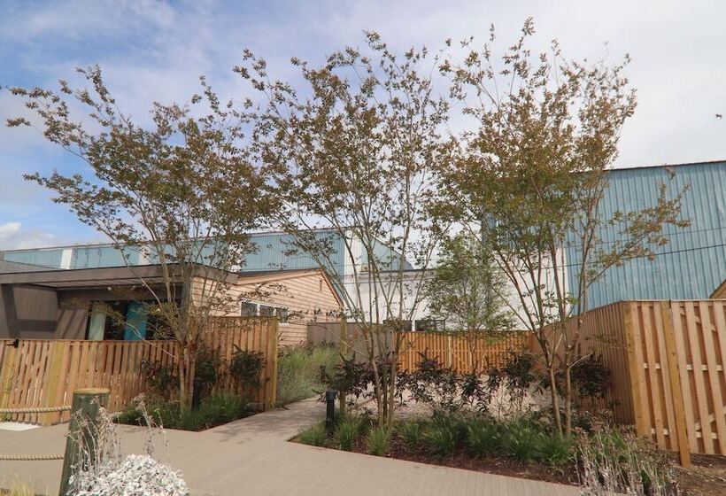 בית מלון כפרי The Shoals Suites & Slips