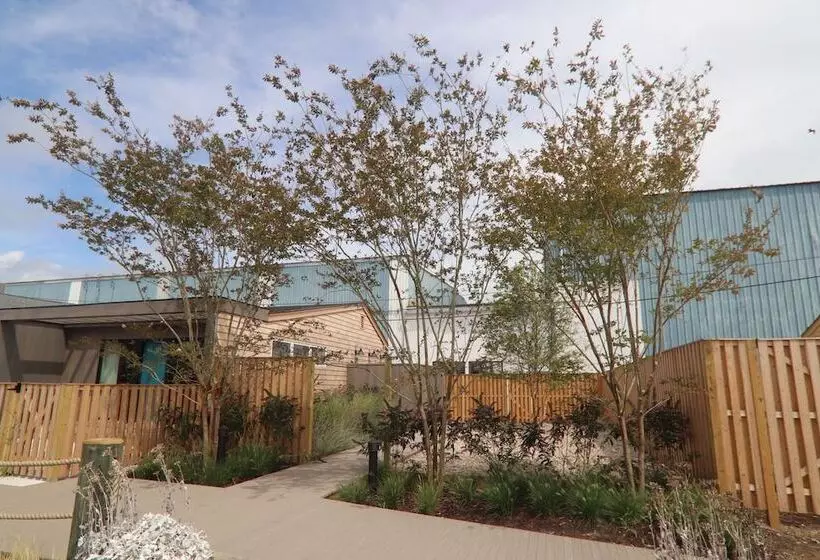 Otel The Shoals Suites & Slips