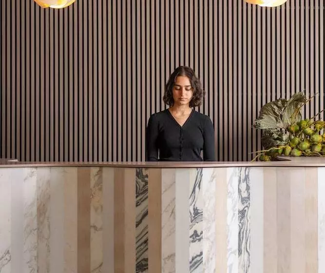 Otel The Shoals Suites & Slips