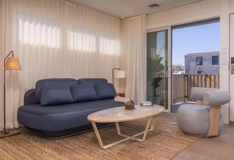 Otel The Shoals Suites & Slips