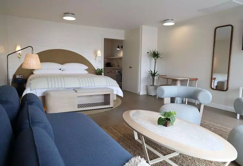 Otel The Shoals Suites & Slips