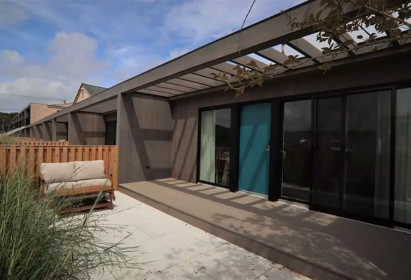 Otel The Shoals Suites & Slips