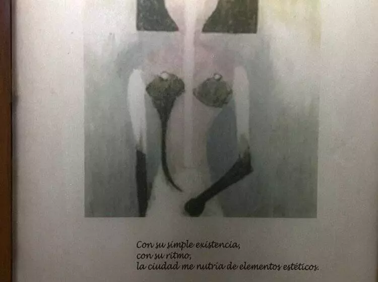 ホテル Suites Contempo