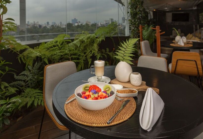 Отель Suites Contempo