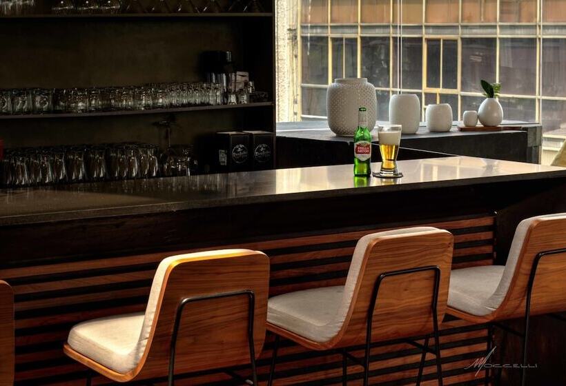 Отель Suites Contempo