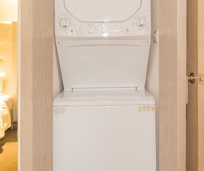 Отель Suites Contempo