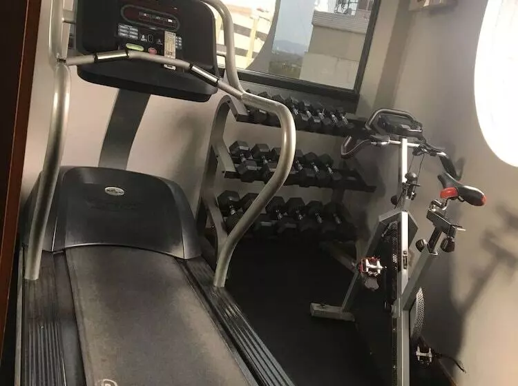 ホテル Suites Contempo