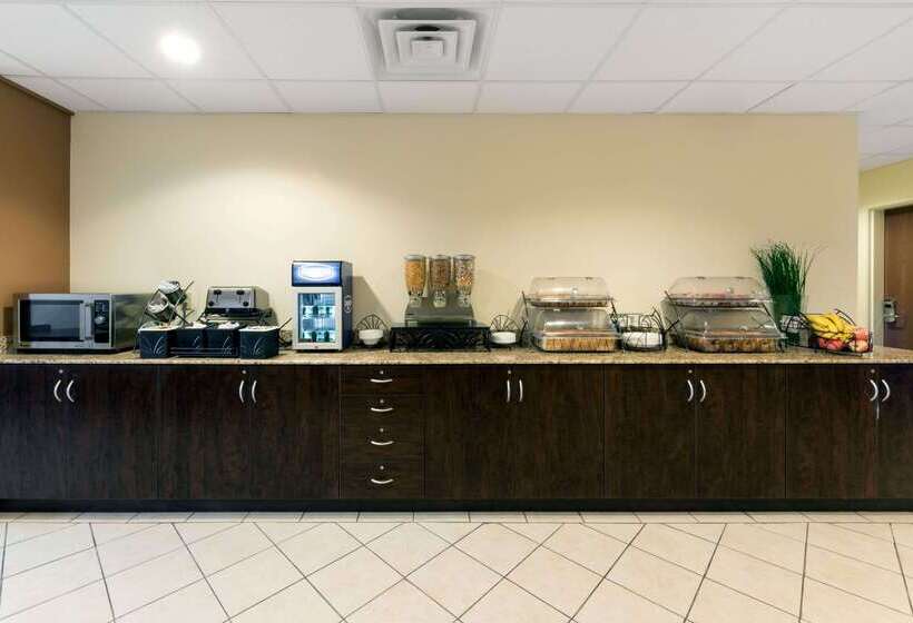 Microtel Inn And Suites Eagle Pass