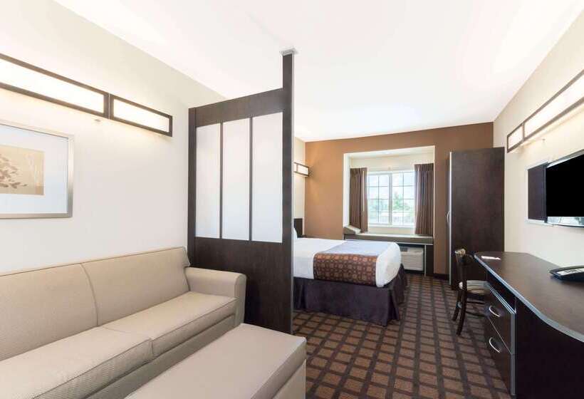 Microtel Inn And Suites Eagle Pass