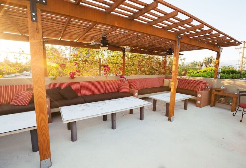 منتجع Los Arboles