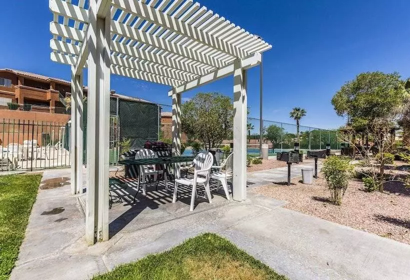 אתר נופש Mojave Edge