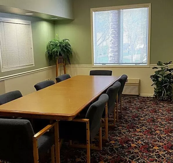 אתר נופש Mojave Edge