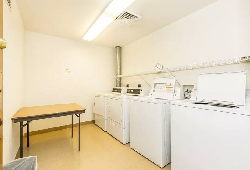 אתר נופש Mojave Edge