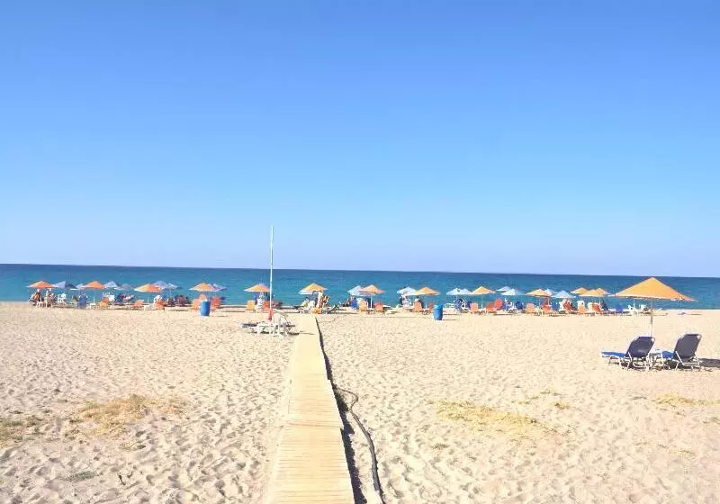 Trefon Hotel Apartments And Family Suites