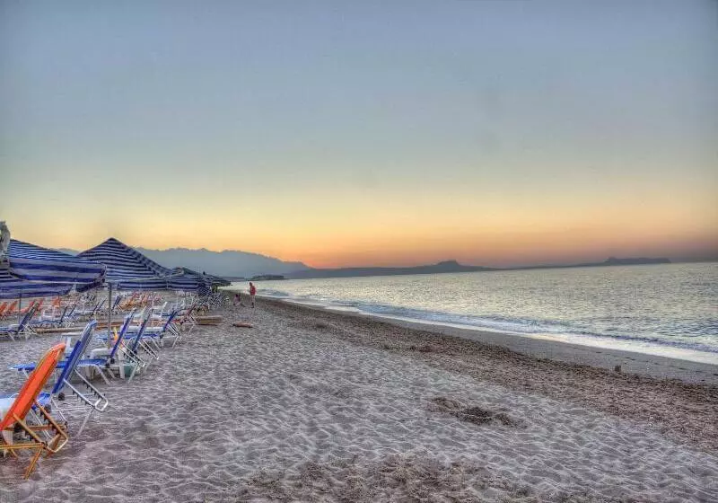 Trefon Hotel Apartments And Family Suites