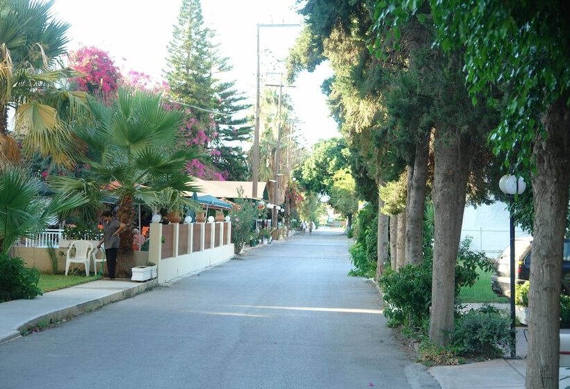 Trefon Hotel Apartments And Family Suites