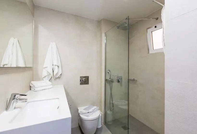 Trefon Hotel Apartments And Family Suites