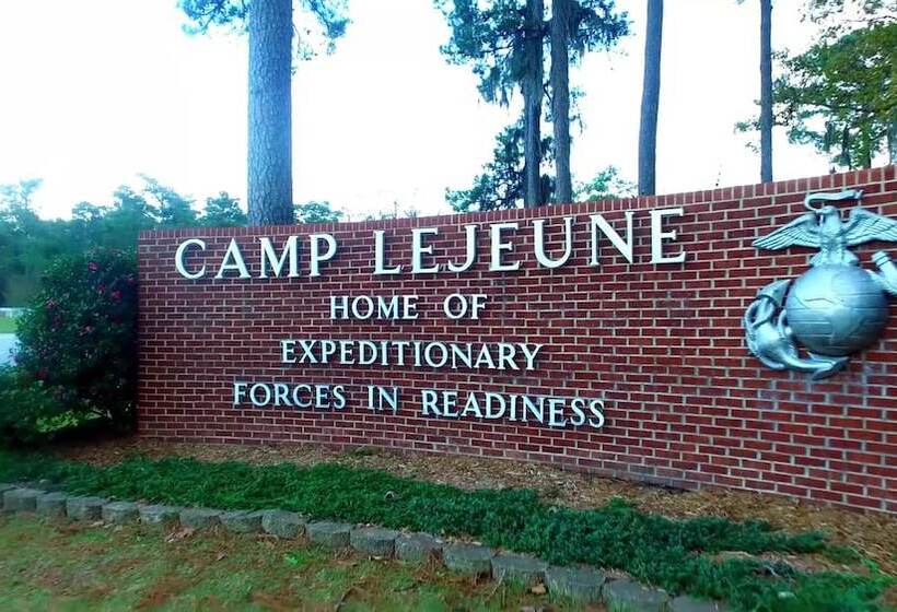 酒店 Holiday Inn Express & Suites Jacksonville Camp Lejeune Area, An Ihg