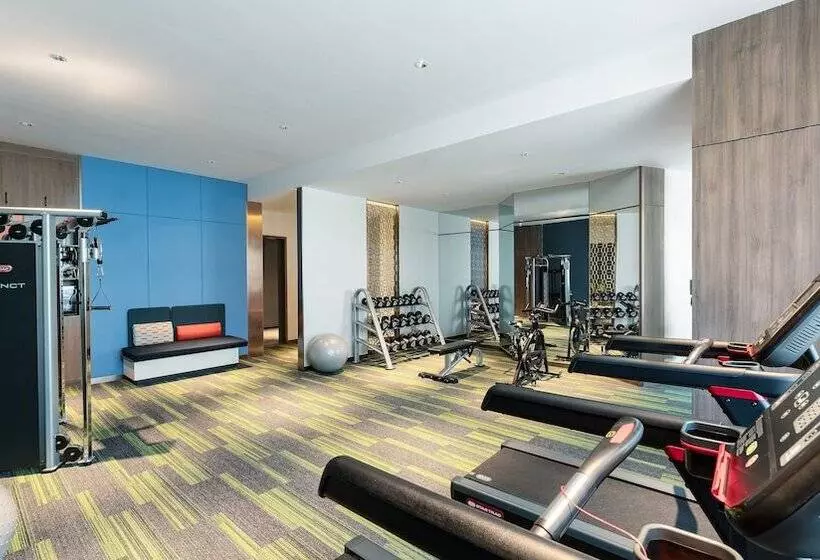 Hotelli Holiday Inn Express Xining Railway Station, An Ihg