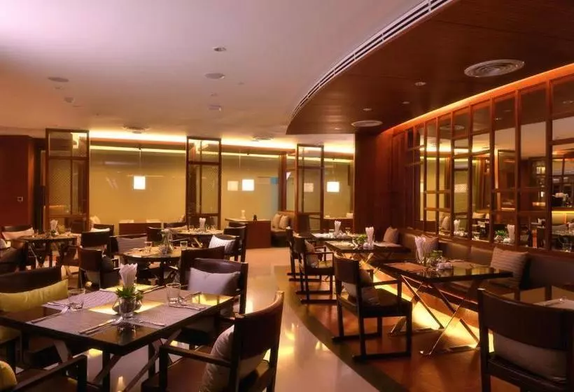 هتل Aetas Residence