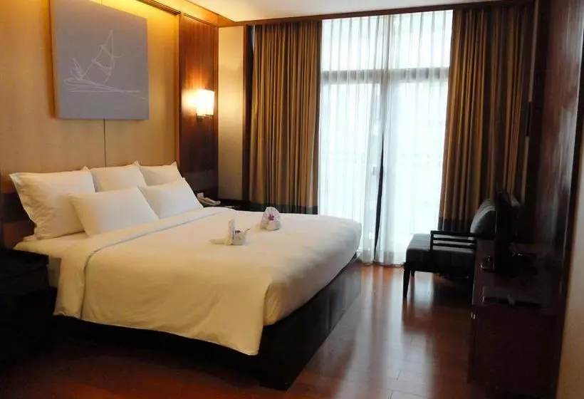 هتل Aetas Residence