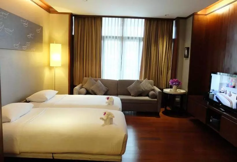 هتل Aetas Residence